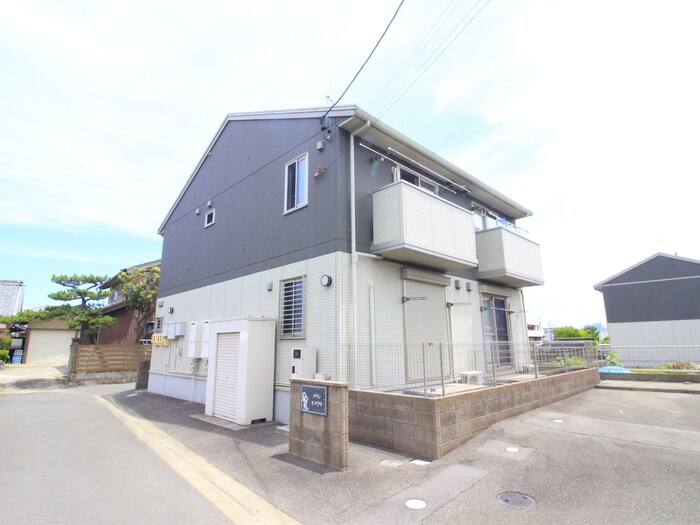 メゾン　ヒマワリの物件外観写真