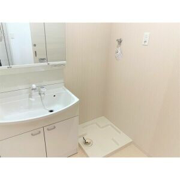 ブルームライフ八田駅前の物件内観写真