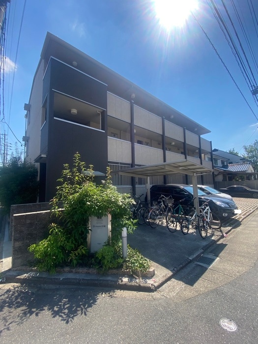 D-room岩塚の物件外観写真