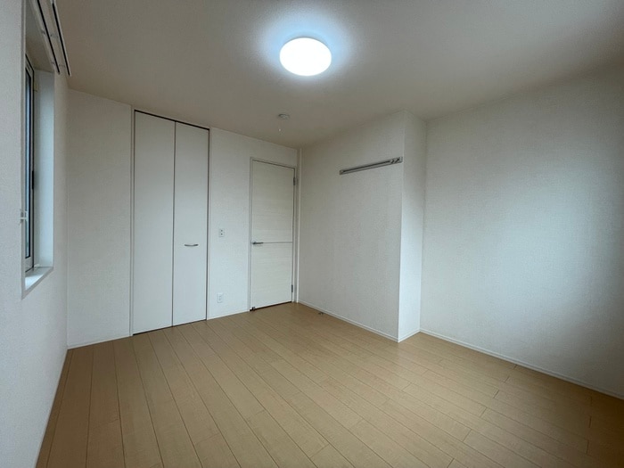 ラフィーネ野立の物件内観写真