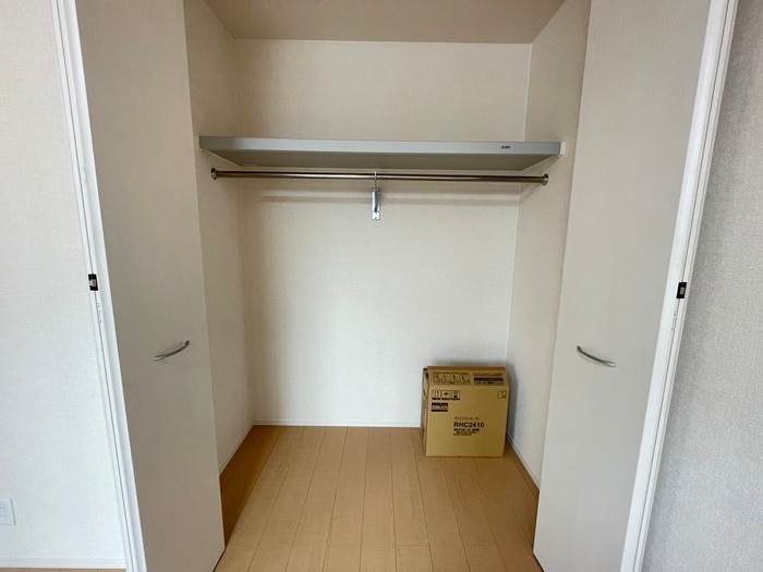 ラフィーネ野立の物件内観写真