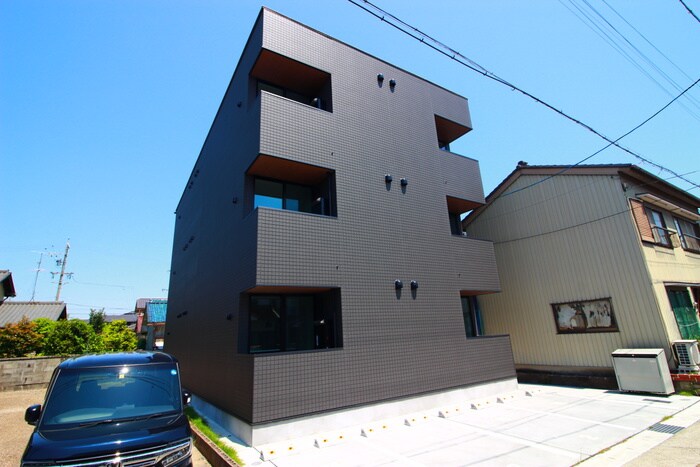 Ｗａｒｒｅｎ ｅｎｍｅｉ Ⅰの物件外観写真