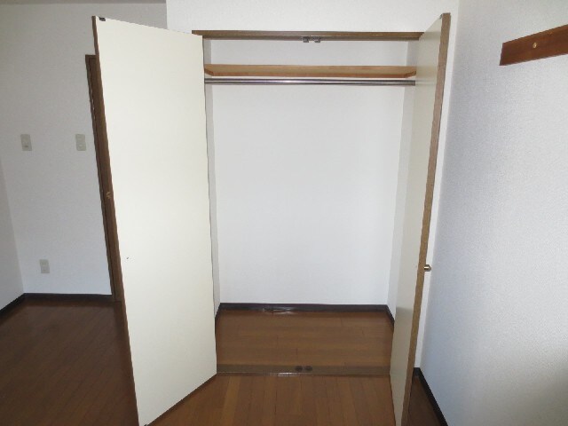 レ－ジュ松原の物件内観写真