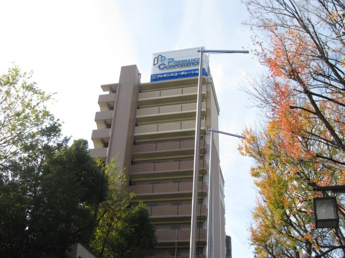 ﾌﾟﾚｻﾝｽSAKAE白川公園Ⅱ(702)の物件外観写真