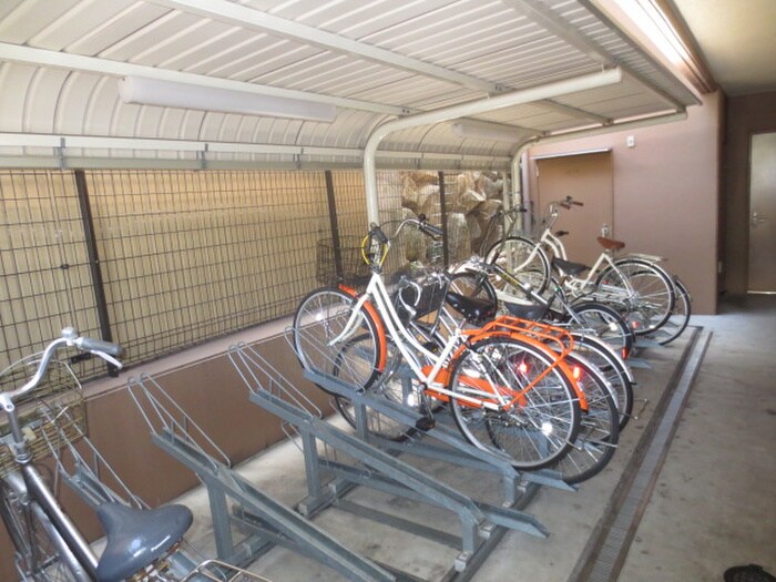 ﾌﾟﾚｻﾝｽSAKAE白川公園Ⅱ(702)の物件外観写真