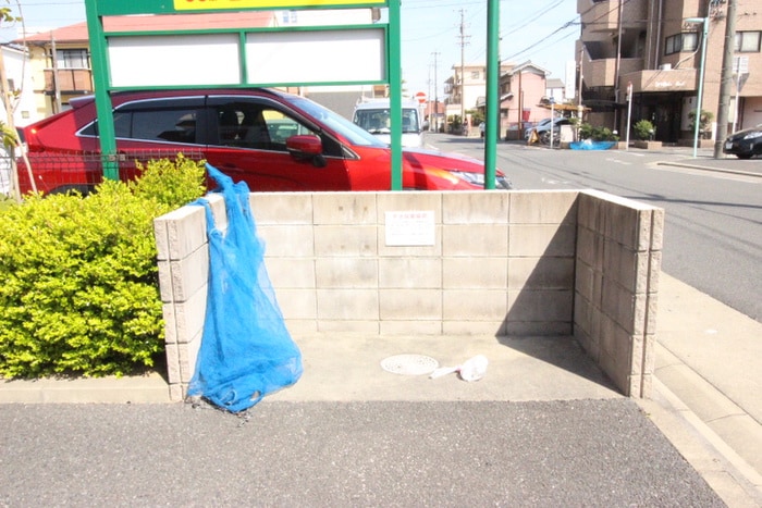 クイーンズ・スクエアの物件外観写真