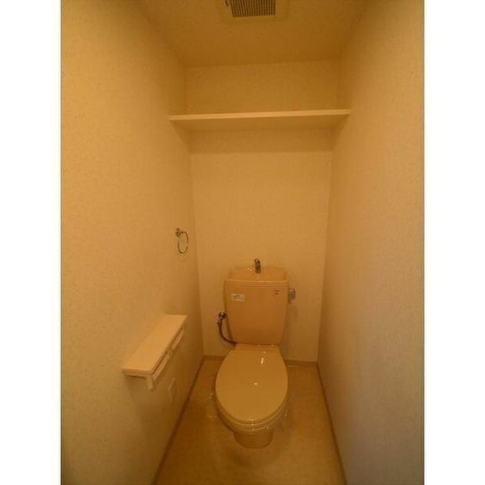 クイーンズ・スクエアの物件内観写真