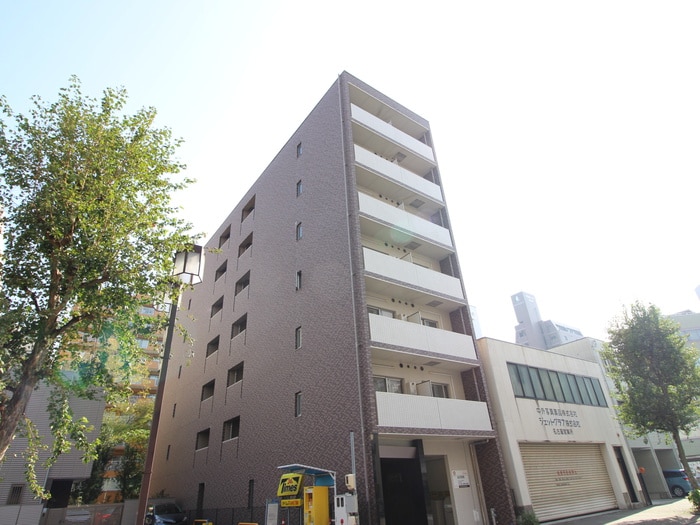 ウイステリア名城の物件外観写真