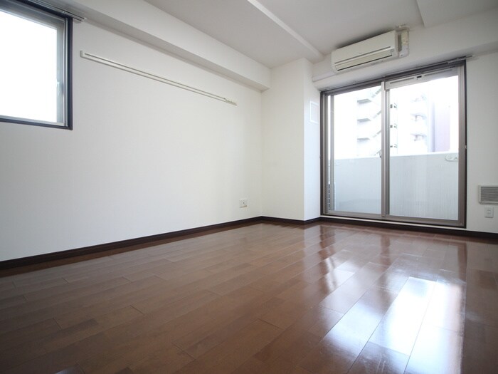 ウイステリア名城の物件内観写真