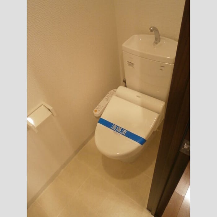 ウイステリア名城の物件内観写真