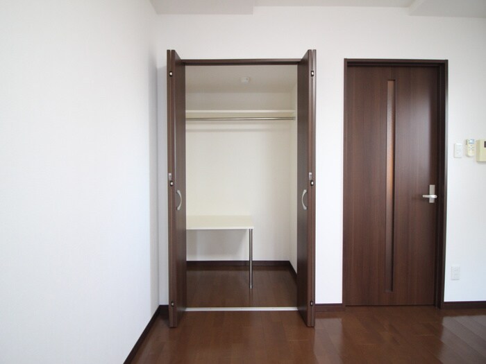 ウイステリア名城の物件内観写真