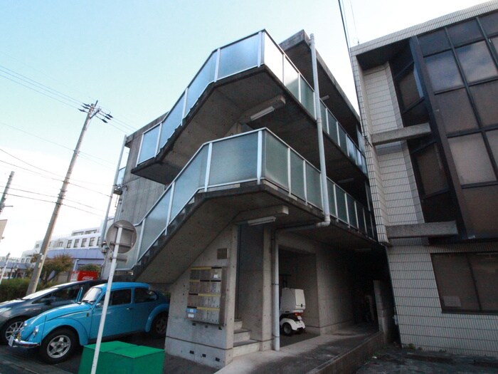 リアライズ西山台の物件外観写真