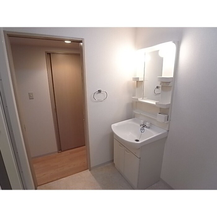 ソーラスフロント富船の物件内観写真