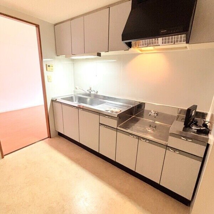 ソーラスフロント富船の物件内観写真