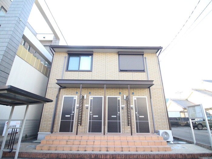 ボンジュール本陣の物件外観写真