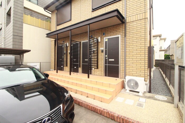 ボンジュール本陣の物件外観写真