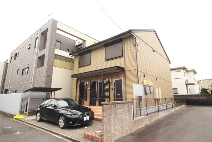 ボンジュール本陣の物件外観写真