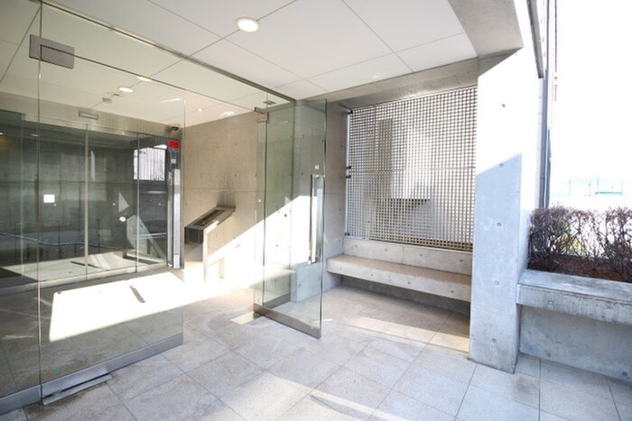 ＶＩＳＣＯＮＴＩ覚王山(２０１)の物件外観写真