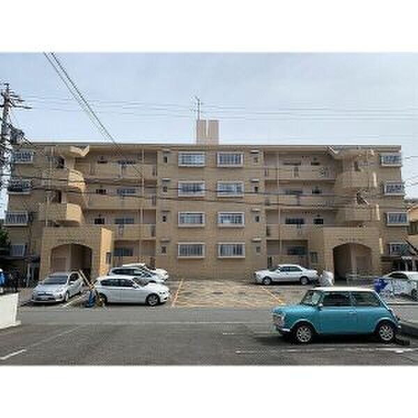 スカイマンションカニエの物件外観写真