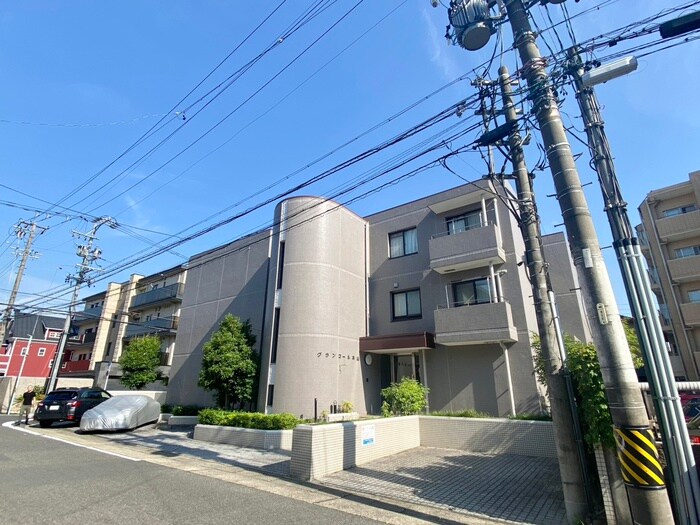 グランコール本山の物件外観写真