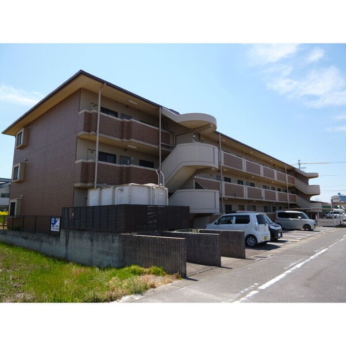 甚目寺マンションの物件外観写真