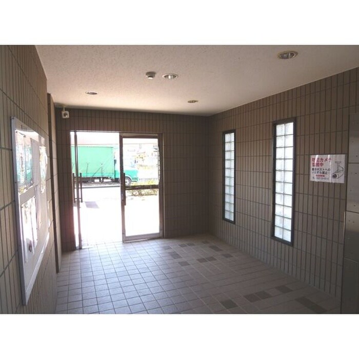 甚目寺マンションの物件外観写真