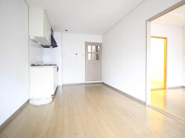 プレシアス赤城１の物件内観写真