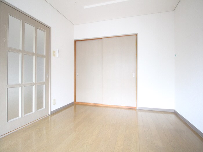 プレシアス赤城１の物件内観写真