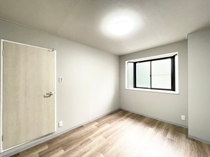 プレシアス赤城１の物件内観写真