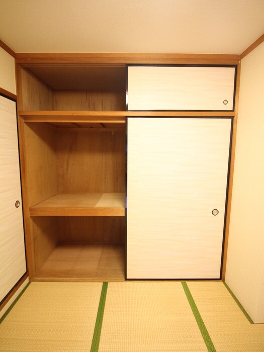 プレシアス赤城１の物件内観写真