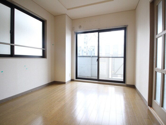 プレシアス赤城１の物件内観写真