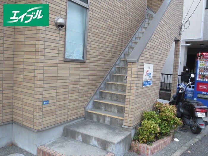 ストロベリ－キャンドルの物件外観写真