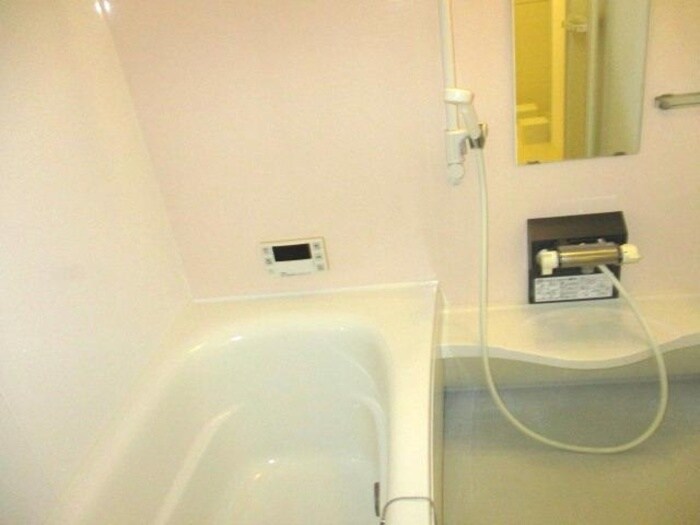 ローベルジュBの物件内観写真