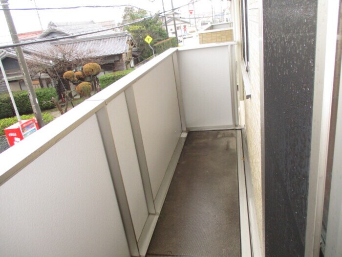 ローベルジュBの物件内観写真