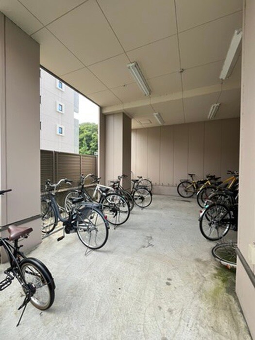 サン・東山公園イ－ストの物件外観写真