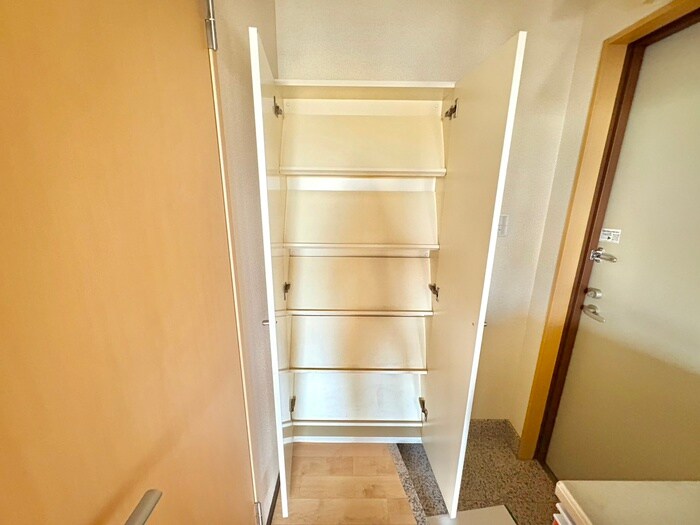 サン・東山公園イ－ストの物件内観写真