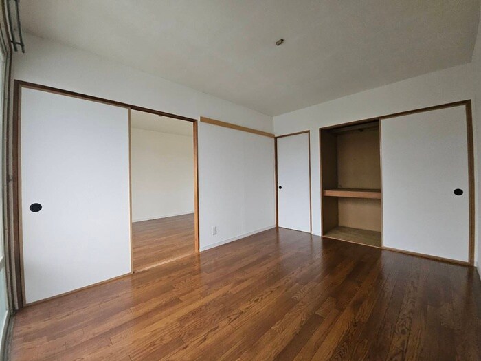 シャトル緑ヶ丘Ⅱ棟の物件内観写真