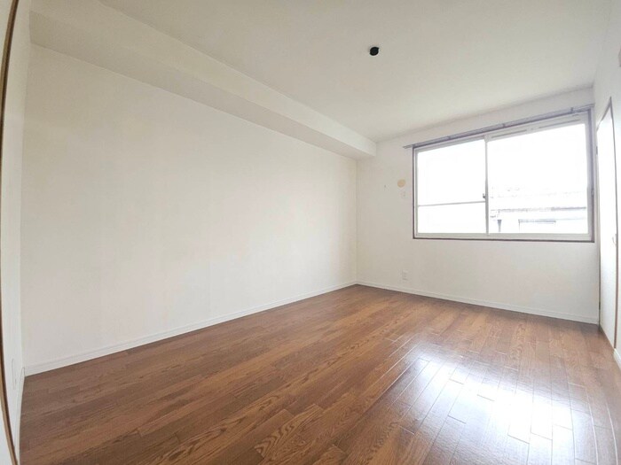 シャトル緑ヶ丘Ⅱ棟の物件内観写真