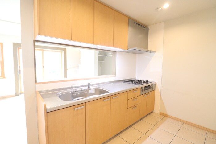 ルートヒル8北棟の物件内観写真