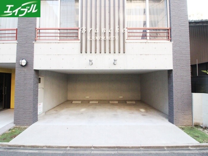 Branche上前津の物件外観写真