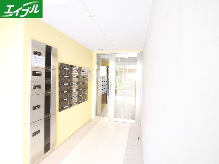 Branche上前津の物件外観写真