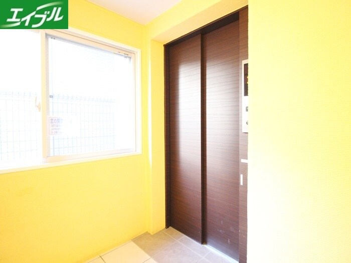 Branche上前津の物件外観写真