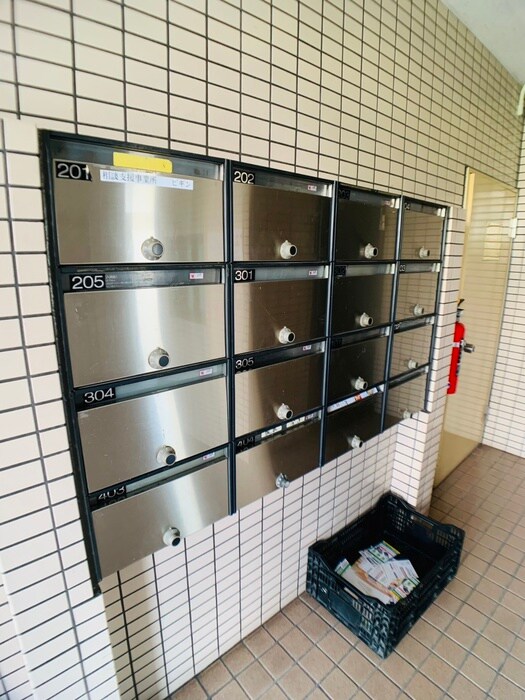 ｱｰﾊﾞﾝライフの物件外観写真