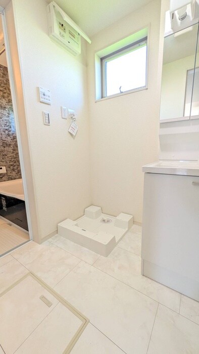 リーブルファイン鷹居の物件内観写真