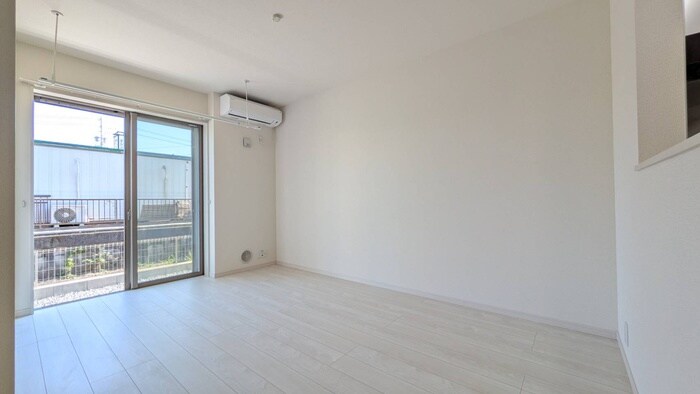 リーブルファイン鷹居の物件内観写真