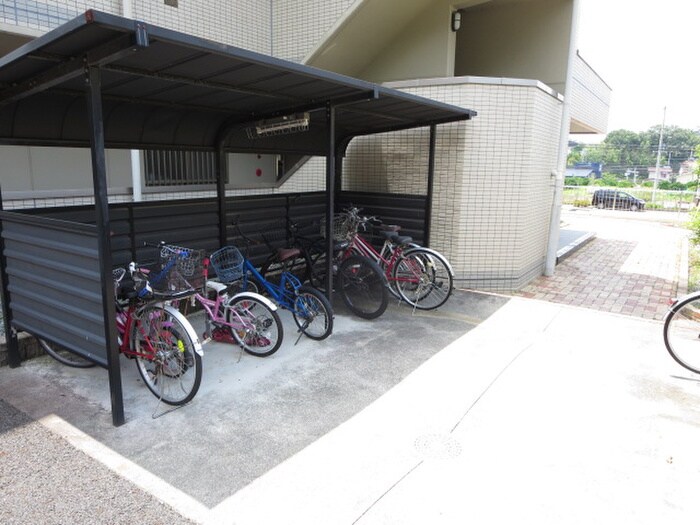 Ｅｌｌｅ Ｂｏｎｈｅｕｒの物件外観写真