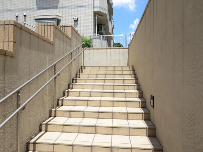 Ｅｌｌｅ Ｂｏｎｈｅｕｒの物件外観写真