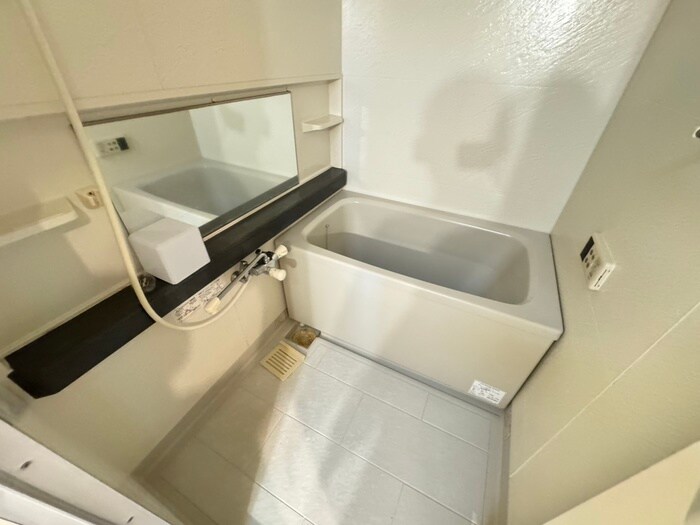 Ｅｌｌｅ Ｂｏｎｈｅｕｒの物件内観写真