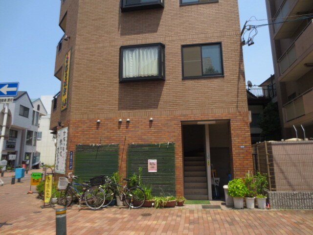 松葉ビルの物件外観写真