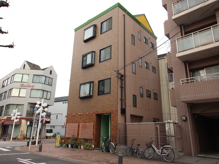 松葉ビルの物件外観写真